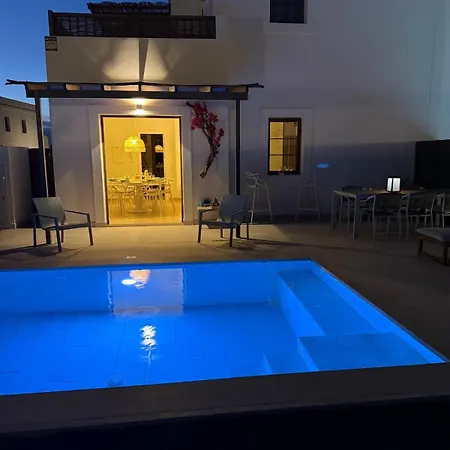 Home2book Luxury Catalina Private Pool Villa *